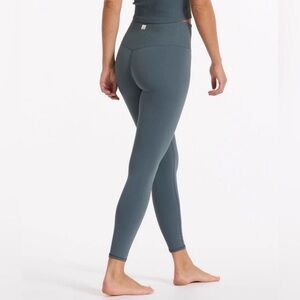 Vuori Women's Rib Studio Legging Medium Stone Green Size Small